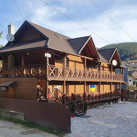 Hotel Krym Jaremtsche Exterior foto