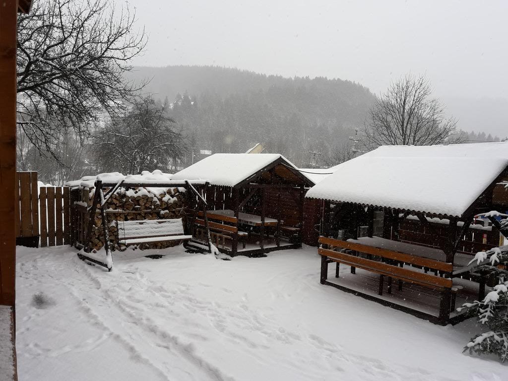 Hotel Krym Jaremtsche Exterior foto