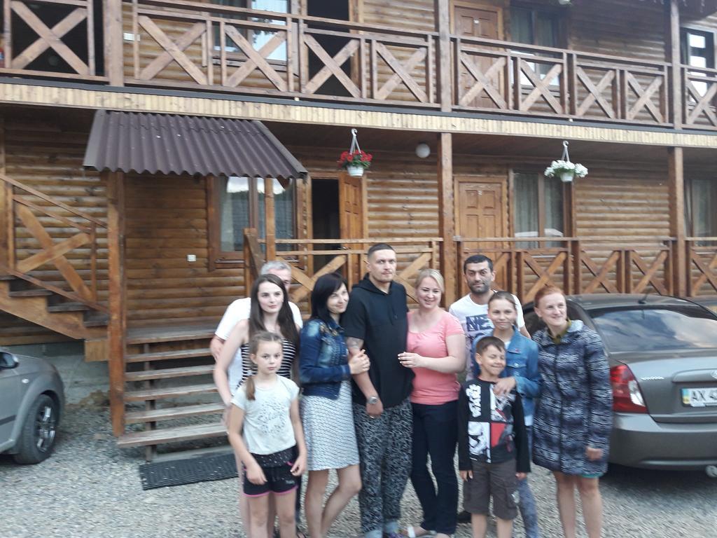 Hotel Krym Jaremtsche Exterior foto
